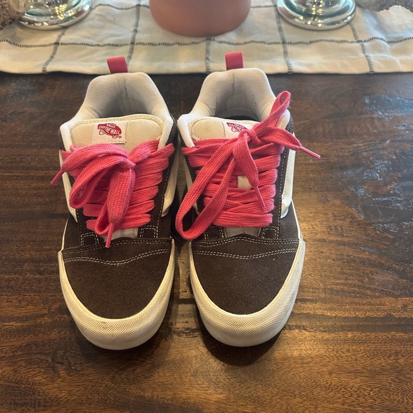 Vans Pink and Brown Sneakers Casual Style - Picture 2 of 7